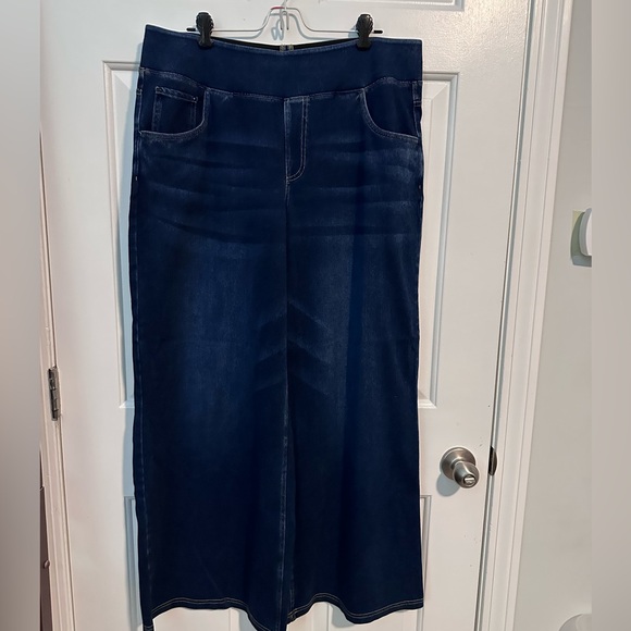 Halara Flex™ High Waisted Pockets
Baggy Wide Leg Washed Casual - Picture 2 of 4